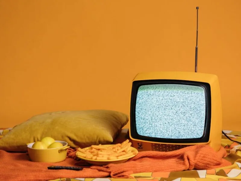 Optimiser le son de votre téléviseur : astuces incontournables