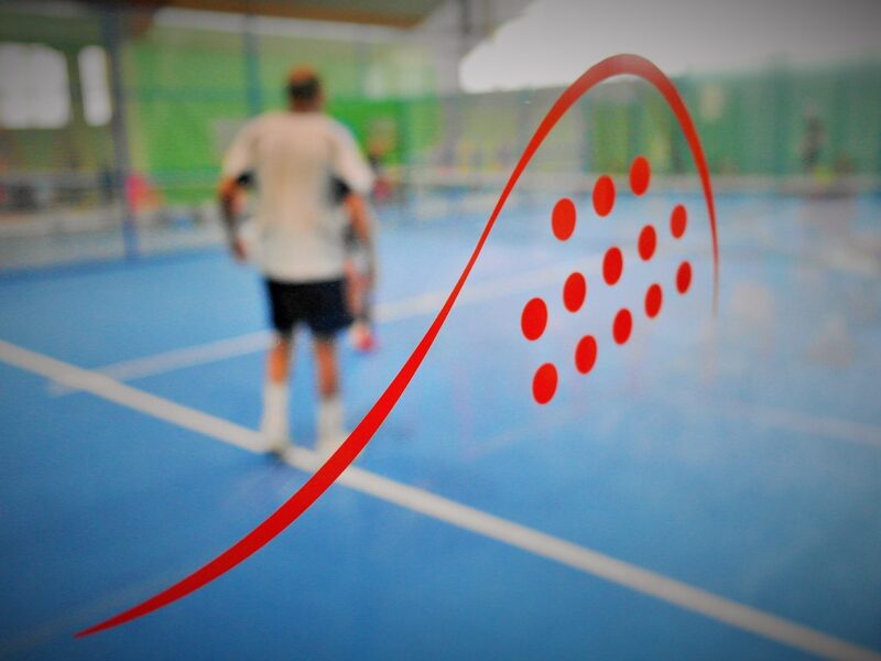 Padel et High-Tech : Quand la technologie révolutionne la piste