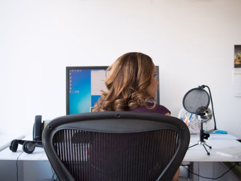 Accessoires high-tech télétravail : équipez votre bureau
