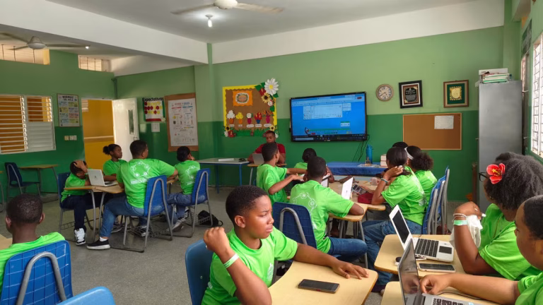 Les technologies transforment l’éducation : impact réel et enjeux