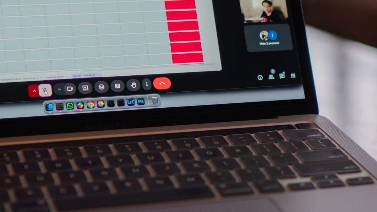 L'impact des technologies transforme société et travail